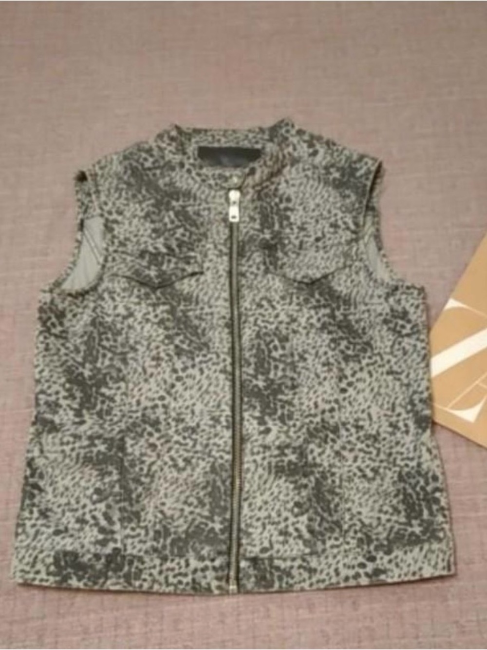 Zara Man Denim Style Full-Zip Animal Print Vest. sku33